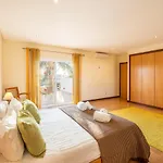 Cordeiro - Heated Pool - Free Wi-fi - Air Con * Guia (Faro)