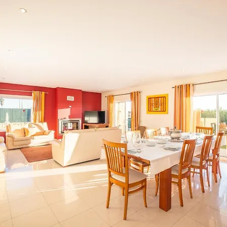 Cordeiro - Heated Pool - Free Wi-fi - Air Con Villa Guia (Faro)