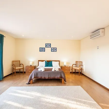 Cordeiro - Heated Pool - Free Wi-fi - Air Con Villa *