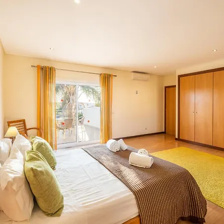 Cordeiro - Heated Pool - Free Wi-fi - Air Con * Guia (Faro)