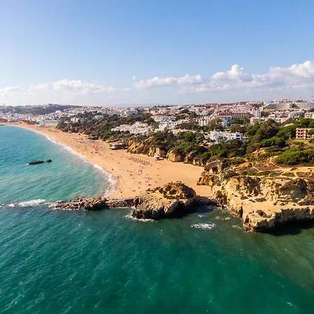 Cordeiro - Heated Pool - Free Wi-fi - Air Con Villa