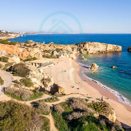 Cordeiro - Heated Pool - Free Wi-fi - Air Con