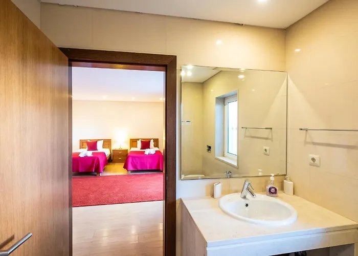 Cordeiro - Heated Pool - Free Wi-fi - Air Con Villa