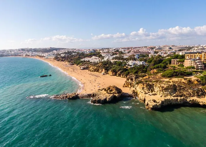 Cordeiro - Heated Pool - Free Wi-fi - Air Con Villa